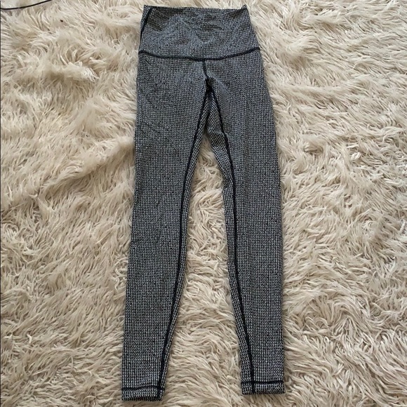 Lululemon leggings - Picture 1 of 3